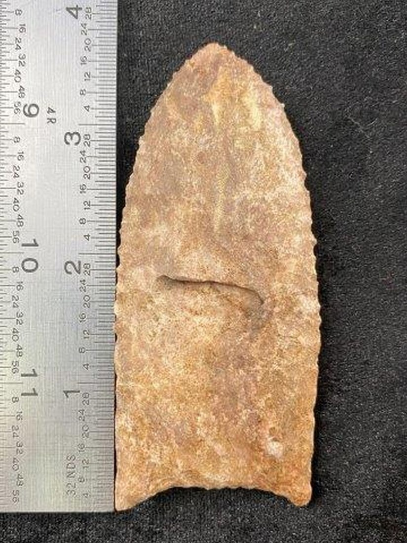Clovis Indian Artifact Arrowhead: KEY WORDS: INDIAN ARTIFACT ARTIFACTS ARROWHEAD ARROWHEADS NATIVE AMERICAN MISSISSIPPIAN QUAPAW CADDO POTTERY COINS MORGAN DOLLAR PEACE DOLLAR SILVER COINS Arkansas. Now taking in consignments for pre-