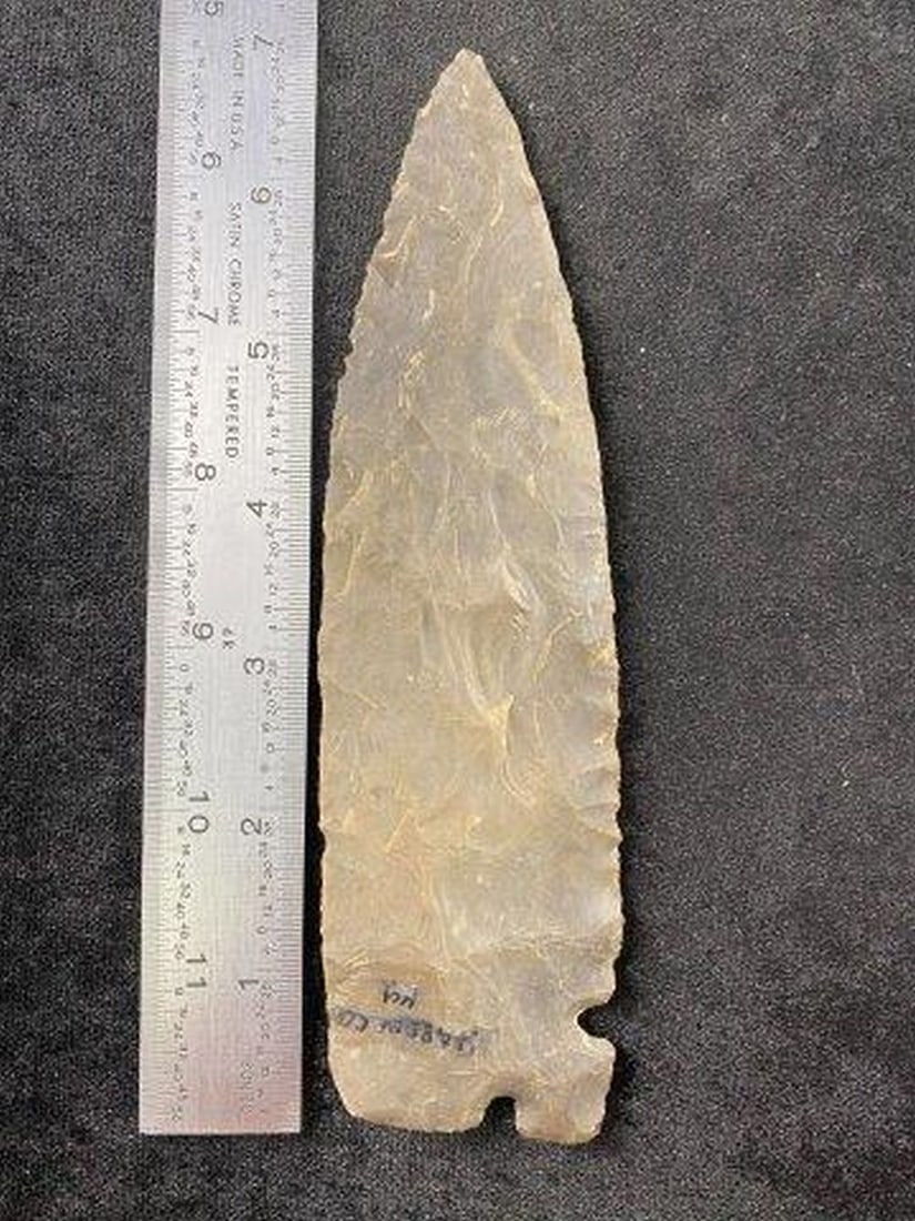 Cache River Indian Artifact Arrowhead (1 of 3)
