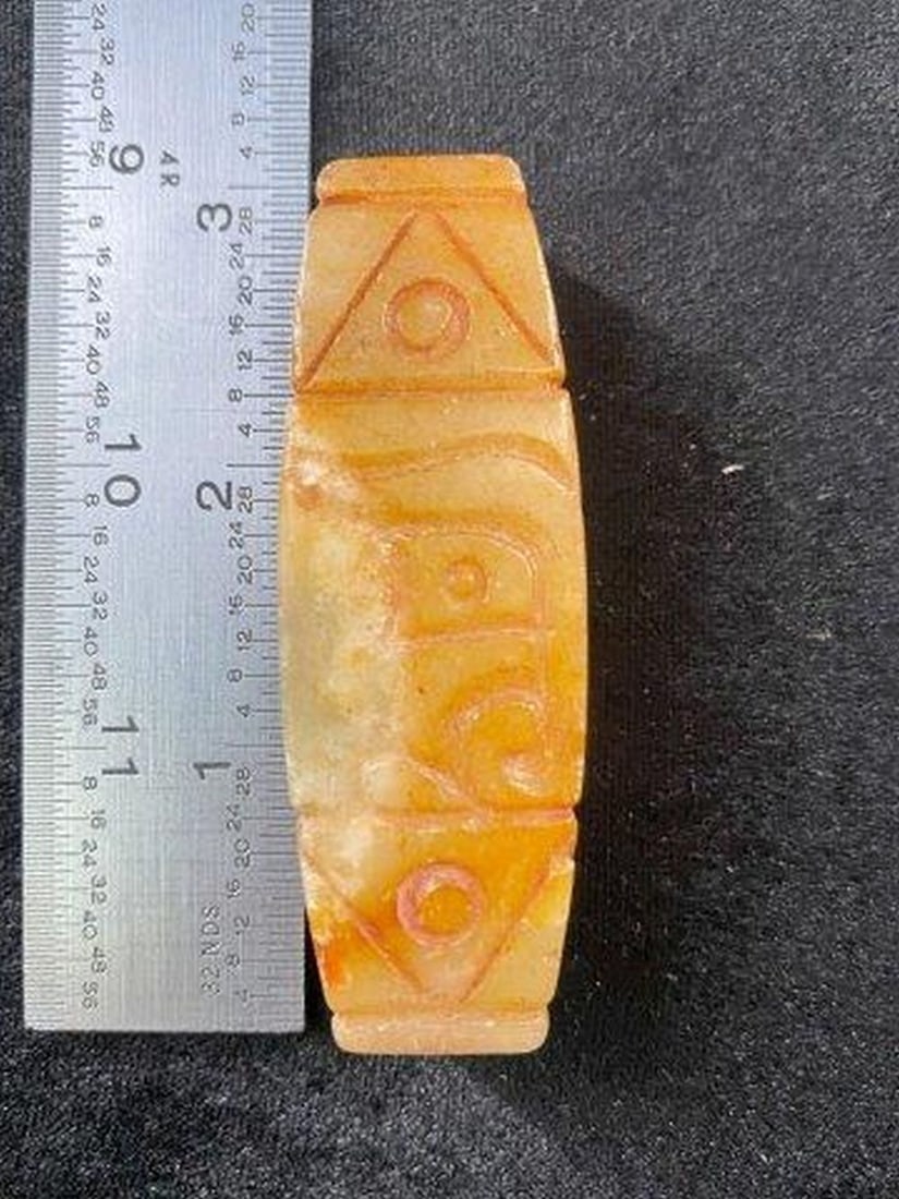 Chinese Jade Hongshan Figurine: KEY WORDS: INDIAN ARTIFACT ARTIFACTS ARROWHEAD ARROWHEADS NATIVE AMERICAN MISSISSIPPIAN QUAPAW CADDO POTTERY COINS MORGAN DOLLAR PEACE DOLLAR SILVER COINS Arkansas. Now taking in consignments for pre-