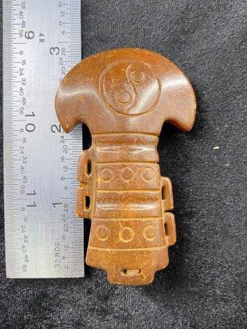 Chinese Jade Hongshan Figurine: KEY WORDS: INDIAN ARTIFACT ARTIFACTS ARROWHEAD ARROWHEADS NATIVE AMERICAN MISSISSIPPIAN QUAPAW CADDO POTTERY COINS MORGAN DOLLAR PEACE DOLLAR SILVER COINS Arkansas. Now taking in consignments for pre-
