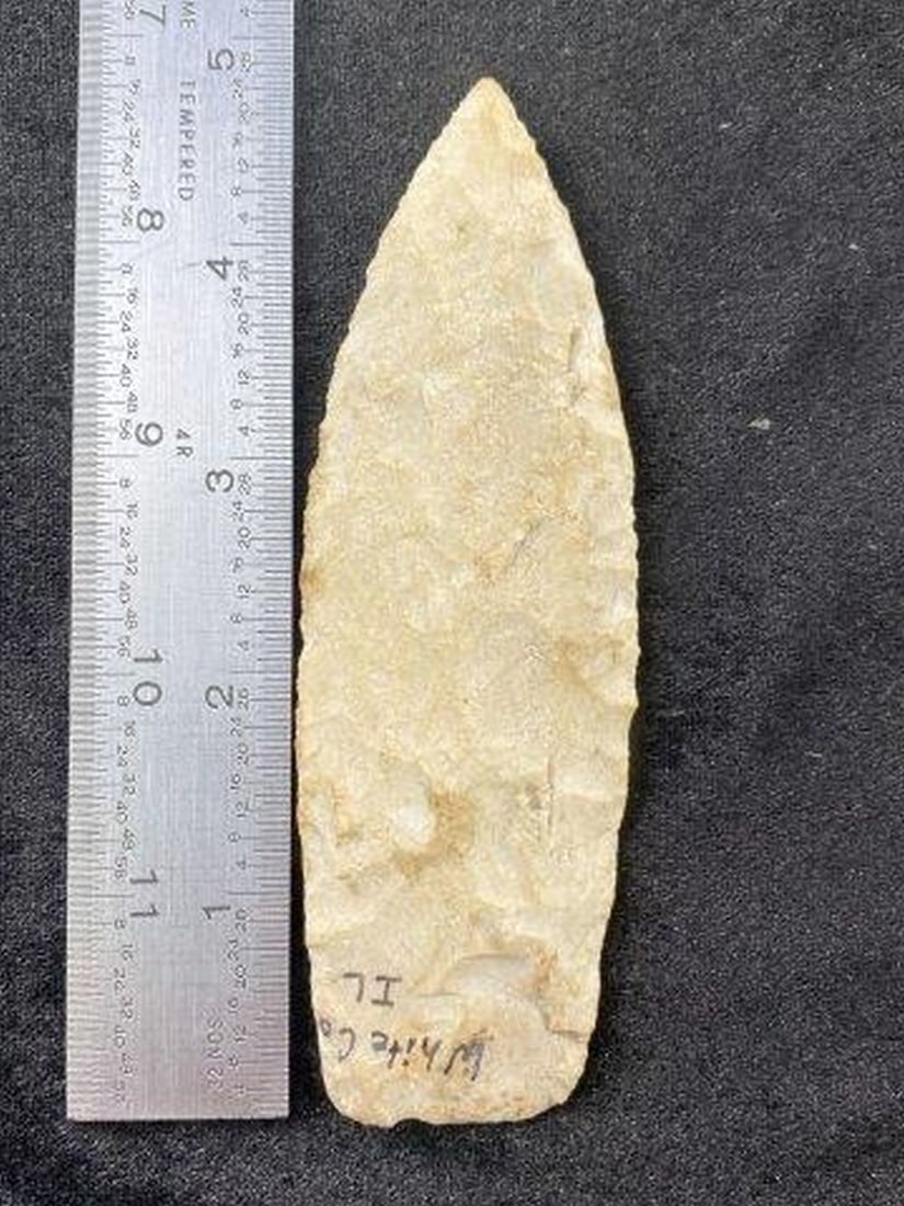 Agate Basin Indian Artifact Arrowhead: KEY WORDS: INDIAN ARTIFACT ARTIFACTS ARROWHEAD ARROWHEADS NATIVE AMERICAN MISSISSIPPIAN QUAPAW CADDO POTTERY COINS MORGAN DOLLAR PEACE DOLLAR SILVER COINS Arkansas. Now taking in consignments for pre-