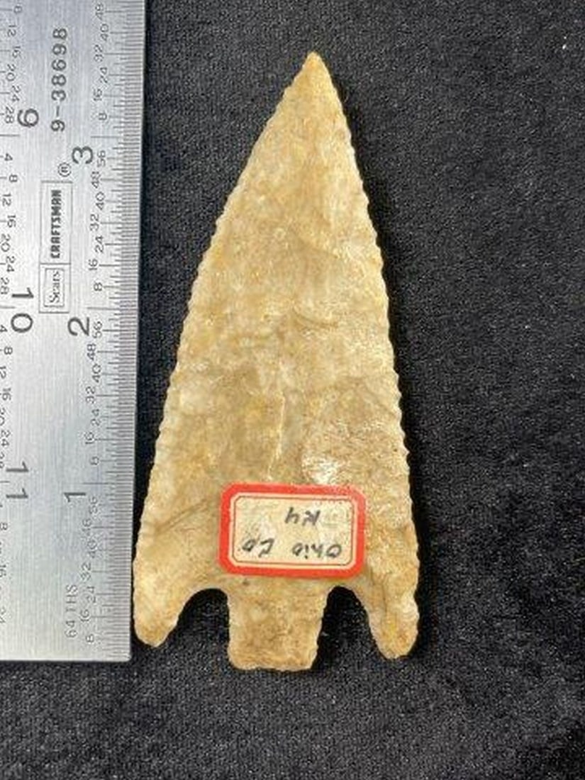 Marshall Indian Artifact Arrowhead (1 of 3)