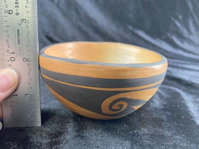 South West Pottery Indian Artifact Arrowhead: KEY WORDS: INDIAN ARTIFACT ARTIFACTS ARROWHEAD ARROWHEADS NATIVE AMERICAN MISSISSIPPIAN QUAPAW CADDO POTTERY COINS MORGAN DOLLAR PEACE DOLLAR SILVER COINS Arkansas. Now taking in consignments for pre-