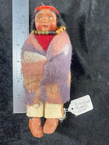 South West Doll Indian Artifact Arrowhead (1 of 1)
