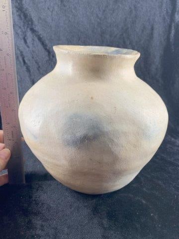 South West Pottery Indian Artifact Arrowhead: KEY WORDS: INDIAN ARTIFACT ARTIFACTS ARROWHEAD ARROWHEADS NATIVE AMERICAN MISSISSIPPIAN QUAPAW CADDO POTTERY COINS MORGAN DOLLAR PEACE DOLLAR SILVER COINS Arkansas. Now taking in consignments for pre-