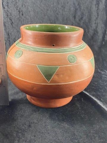South West Pottery Indian Artifact Arrowhead: KEY WORDS: INDIAN ARTIFACT ARTIFACTS ARROWHEAD ARROWHEADS NATIVE AMERICAN MISSISSIPPIAN QUAPAW CADDO POTTERY COINS MORGAN DOLLAR PEACE DOLLAR SILVER COINS Arkansas. Now taking in consignments for pre-