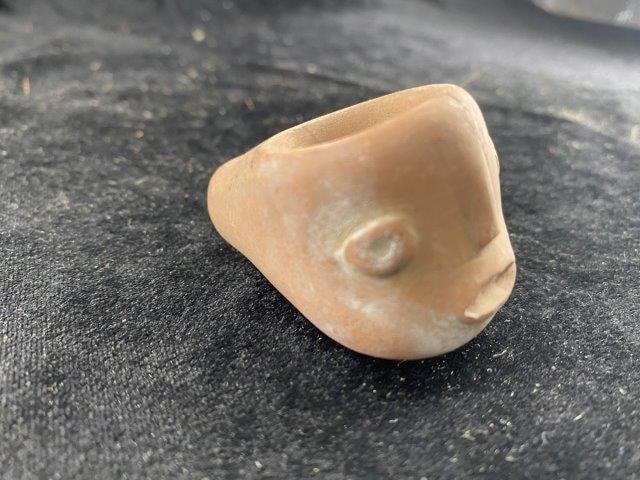 Clay Pipe Indian Artifact Arrowhead (1 of 4)