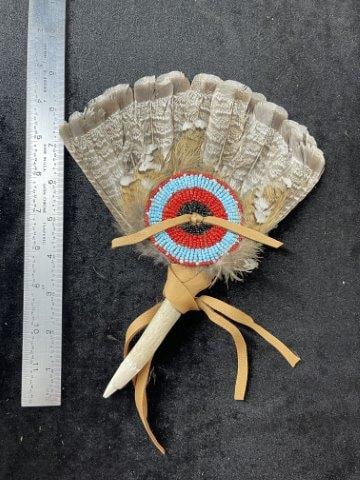 Engraved Bone Handle Feather Fan Indian Artifact Arrowhead: KEY WORDS: INDIAN ARTIFACT ARTIFACTS ARROWHEAD ARROWHEADS NATIVE AMERICAN MISSISSIPPIAN QUAPAW CADDO POTTERY COINS MORGAN Dollar Coin PEACE Dollar Coin SILVER COINS Arkansas. Now taking in consignment