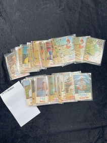 Large Group of Assorted 1975 Hostess Baseball Cards