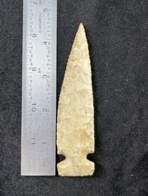 Side Notch Indian Artifact Arrowhead