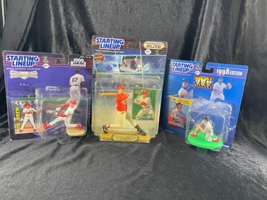 3 Starting Line up Figures