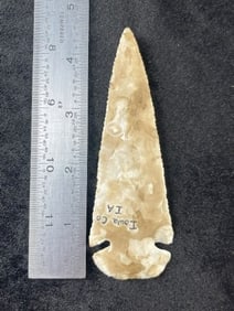 4 & 1/2" Dovetail from Iowa Indian Artifact Arrowhead