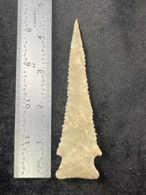 4 & 1/2" Pine Tree Indian Artifact Arrowhead