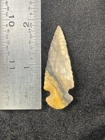 2" Arrrow Point Indian Artifact Arrowhead