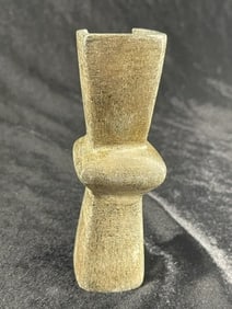 4 & 3/4" Tube Pipe with slight damage Indian Artifact Arrowhead