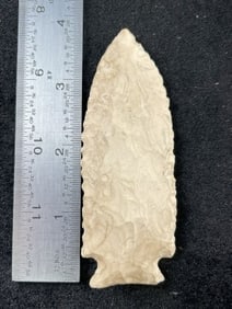 3 & 7/8" Stillwell Indian Artifact Arrowhead