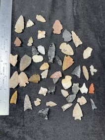 Group of Arrow Points Indian Artifact Arrowhead