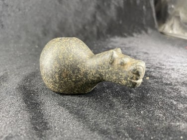 Bear Effigy Stone Pipe Indian Artifact Arrowhead