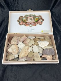 Wooden Cigar Box with Arrowheads, Scrapers, Blades, etc Indian Artifact Arrowhead