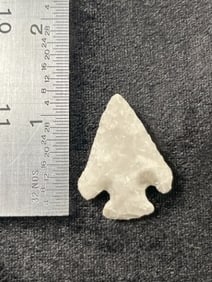 Arrow Point Indian Artifact Arrowhead