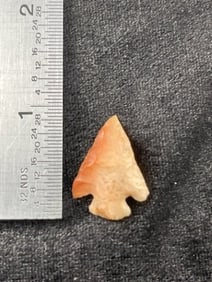 Arrow Point Indian Artifact Arrowhead