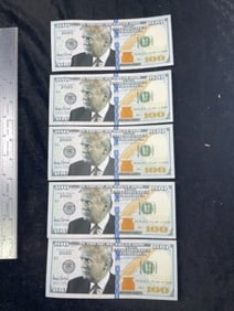 Donald Trump fake 100 Dollar Bills