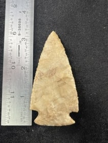 Side Notch Indian Artifact Arrowhead