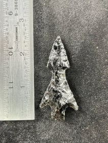 Obsidian Point Indian Artifact Arrowhead