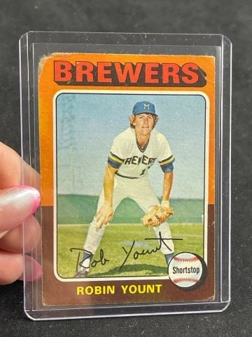 1975 Topps Robin Yount Rookie Baseball Card (1 of 2)