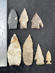 Group of Fine Arrowheads Indian Artifact Arrowhead