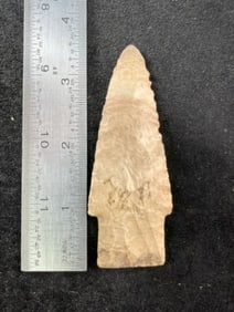 3 & 3/8" Scottsbluff Indian Artifact Arrowhead