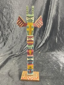 Totum Pole Indian Artifact Arrowhead