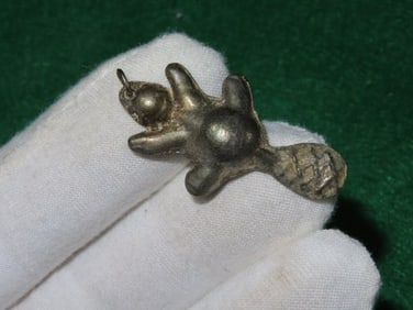 9/16" Historic Beaver Pendant Indian Artifact Arrowhead