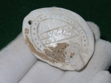 2 & 1/8" Engraved Shell Pendant Indian Artifact Arrowhead