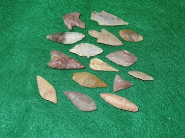 Group of Neolithic Points Indian Artifact Arrowhead