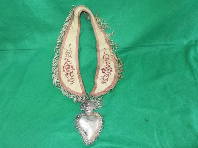 Peace Medal with Presentation Collar Indian Artifact Arrowhead (1 of 8)