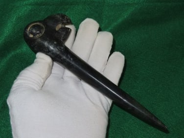 8" Rare Spectrume Indian Artifact Arrowhead