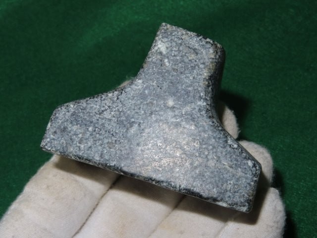 2" Steatite Pipe Indian Artifact Arrowhead: KEY WORDS: INDIAN ARTIFACT ARTIFACTS ARROWHEAD ARROWHEADS NATIVE AMERICAN MISSISSIPPIAN QUAPAW CADDO POTTERY COINS MORGAN DOLLAR PEACE DOLLAR SILVER COINS Arkansas. Now taking in consignments for pre-