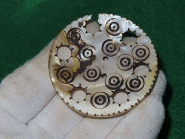 2 & 1/4" Shell Pendant Indian Artifact Arrowhead