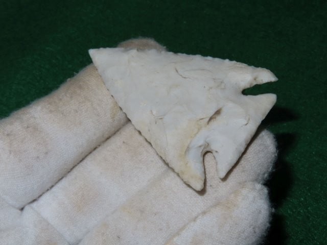 2 & 3/8" Corner Notch Indian Artifact Arrowhead (1 of 4)