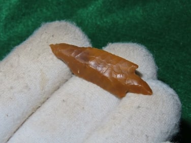 1 & 3/4" Neolithic Point Indian Artifact Arrowhead