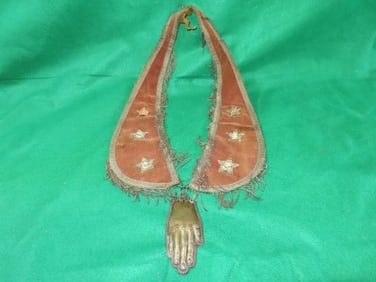 Historic Collar with rare Hand Pendant Indian Artifact Arrowhead