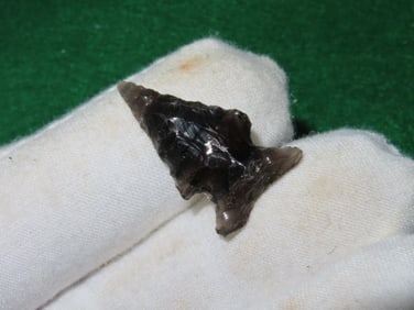 1 & 1/8" Obsidian Bird Point Indian Artifact Arrowhead