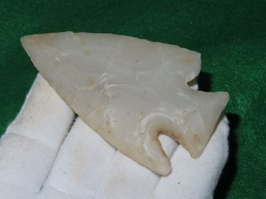 3 & 7/8" Novaculite Hardin Indian Artifact Arrowhead