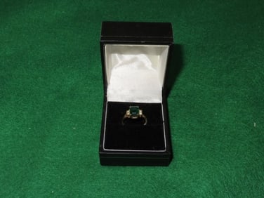 Emerald Green Stone Ring