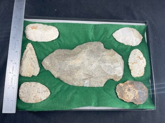Frame of exceptional Arrowheads from the life-time collection of Michael Knabe frame IS included