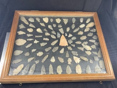 Frame of exceptional Arrowheads from the life-time collection of Michael Knabe frame IS included