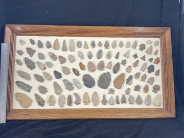 Frame of exceptional Arrowheads from the life-time collection of Michael Knabe frame IS included