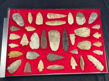 Frame of exceptional Arrowheads from the life-time collection of Michael Knabe frame IS included