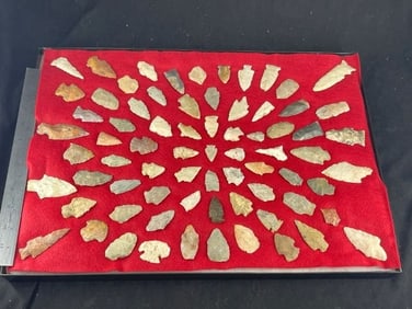 Frame of exceptional Arrowheads from the life-time collection of Michael Knabe frame IS included